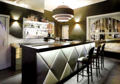 多位大師傾情打造的德國(guó)ＦｏｕＦｏｕ酒吧吧臺(tái)設(shè)計(jì)效果圖