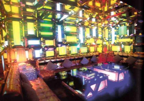 娛樂(lè)與商業(yè)相融合的八號(hào)公館酒吧設(shè)計(jì)效果圖