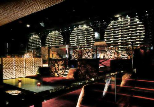 東方神韻和西方文化完美融合的ＣＪＷ酒吧設(shè)計效果圖