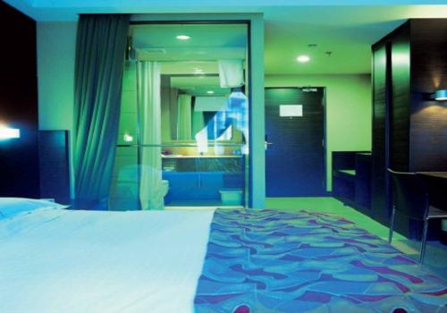 大連港都酒店設(shè)計效果圖欣賞:讓人如海洋般沉醉!