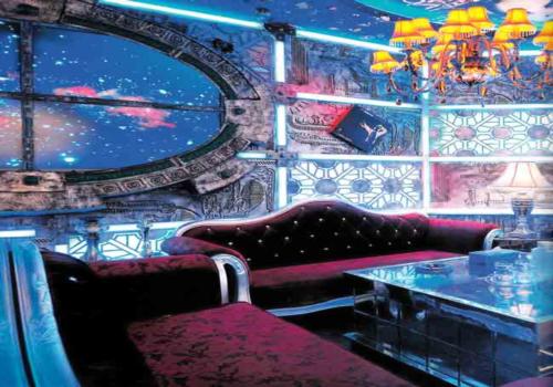 入侵－－星球酒吧設(shè)計說明及酒吧設(shè)計效果圖欣賞