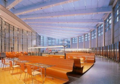 酒吧設(shè)計效果圖酒吧設(shè)計理念說明高技派酒吧設(shè)計案例