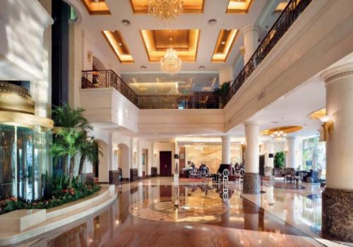 度假酒店大堂設計理念　　巧用延伸與借景  酒店大堂設計效果圖