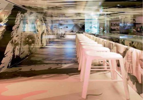 在通透世界上演清澈之戀 水晶酒吧設(shè)計說明