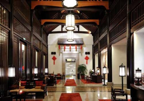 酒店大堂設(shè)計(jì)說(shuō)明　　酒店大堂設(shè)計(jì)效果圖