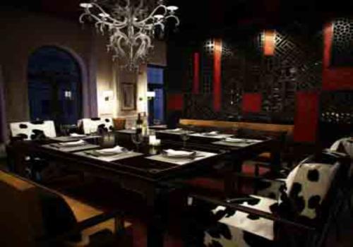 斯沃琪和平飯店藝術(shù)中心露臺    露天酒吧設(shè)計欣賞