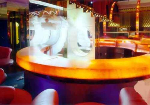 “中國(guó)龍”時(shí)尚酒吧設(shè)計(jì) 酒吧設(shè)計(jì)展示龍的風(fēng)采