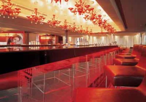 上海最佳景觀酒吧設(shè)計　　紅醉外灘Ｂａｒ?。遥铮酰纾寰瓢稍O(shè)計欣賞