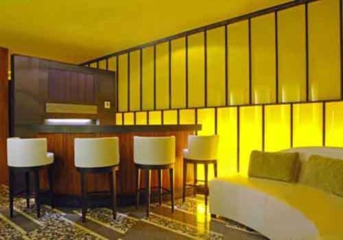 酒吧空間設(shè)計(jì)色彩交織 時(shí)尚酒吧設(shè)計(jì)滿足你的視覺(jué)享受