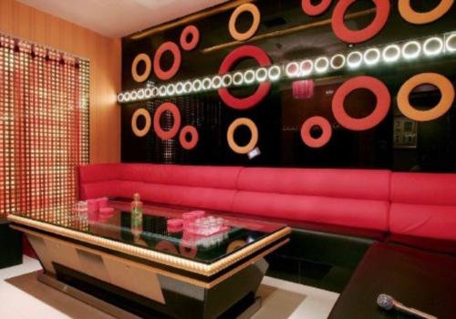 昆都top one慢搖吧設(shè)計