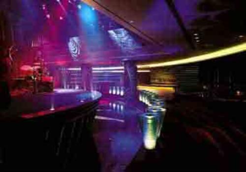 音樂酒吧設(shè)計回味經(jīng)典 卡薩布蘭卡君悅酒吧設(shè)計欣賞