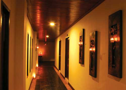 Breeze酒吧設(shè)計說明 Hold不住的喜悅激情