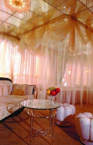 Breeze酒吧設(shè)計說明 Hold不住的喜悅激情