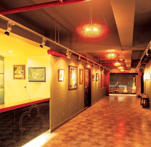 在涵林苑會所設(shè)計這里，精心挑選、制作的紋理