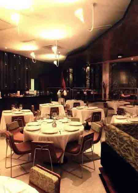 波斯卡酒吧設(shè)計圖 別致的花園空間