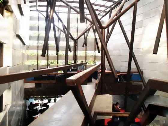 自由空間 Maccaroni餐廳酒吧設(shè)計圖欣賞