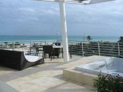 美酒配夜景 Penthouse頂樓酒吧設(shè)計圖