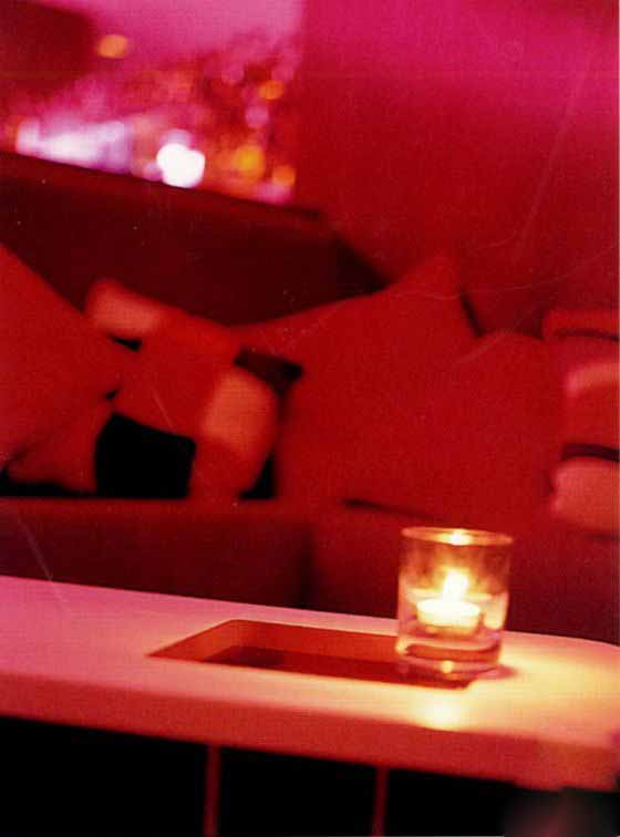 迷離雞尾酒酒吧設(shè)計(jì) 余暉酒吧設(shè)計(jì)圖欣賞