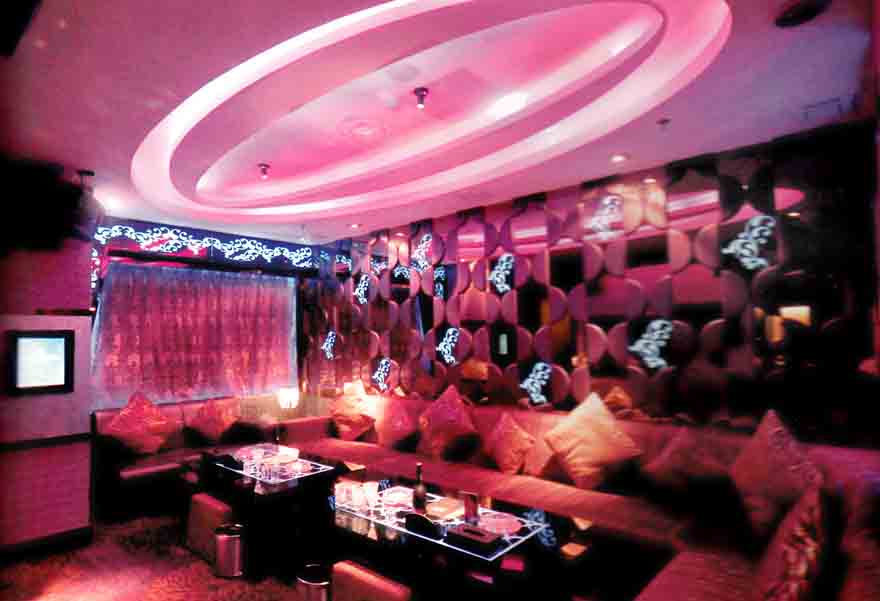 河北卡卡酒吧設計