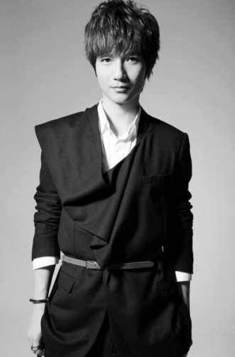 陳楚生回憶酒吧駐唱經(jīng)歷:曾被摘帽子潑酒辱罵