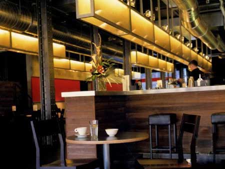 主題酒吧設(shè)計(jì)閃耀全場 茶工廠廚房酒吧設(shè)計(jì)圖欣賞