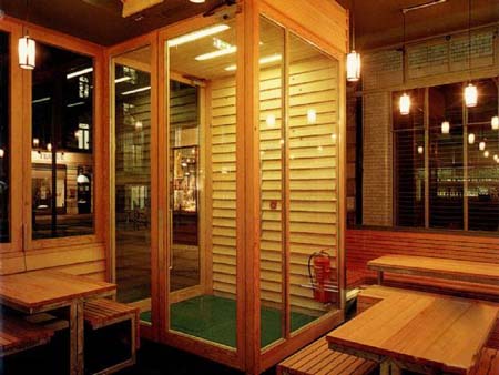 國外傳統(tǒng)小酒吧設(shè)計  商業(yè)中心地主題酒吧設(shè)計圖欣賞