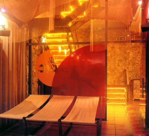 國(guó)外酒吧設(shè)計(jì)說明  感受巴塞羅那風(fēng)情酒吧設(shè)計(jì)圖