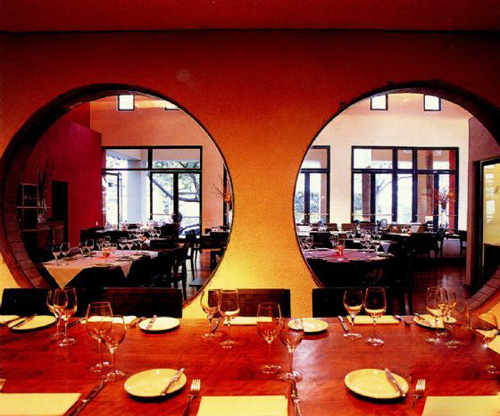 烈色火焰   設(shè)拉子葡萄酒酒吧設(shè)計(jì)圖欣賞