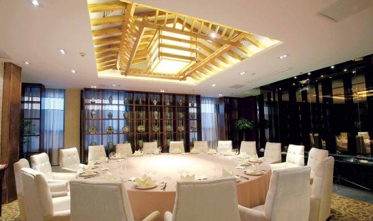 餐飲會所設(shè)計效果圖欣賞 鱸鄉(xiāng)山莊感受星級餐飲會所
