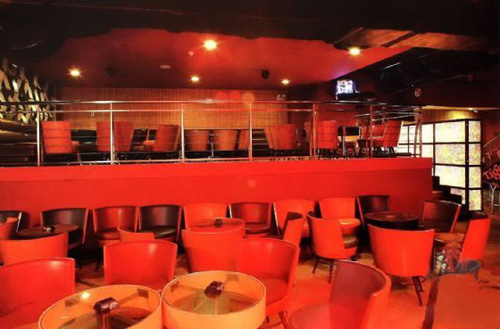 紅色妖嬈  愛琴海特色酒吧設(shè)計(jì)圖欣賞