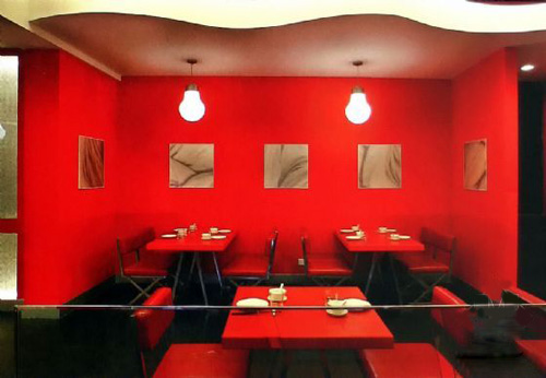 酒吧設(shè)計(jì)喚醒低迷情緒    雅瑪餐廳酒吧設(shè)計(jì)圖欣賞