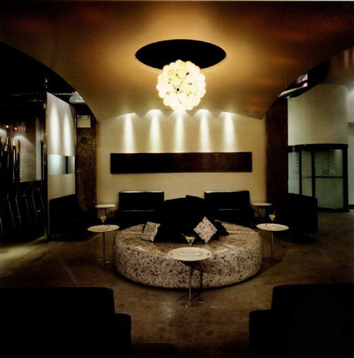 國外個(gè)性酒吧設(shè)計(jì)圖  Rain雞尾酒酒吧設(shè)計(jì)欣賞