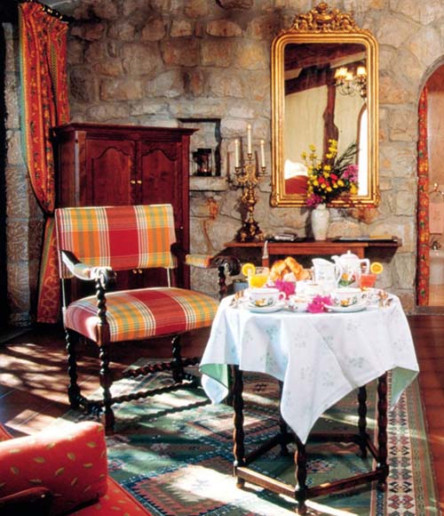 低調(diào)神秘的城堡酒店  法國(guó)尼斯金山羊酒店設(shè)計(jì)欣賞