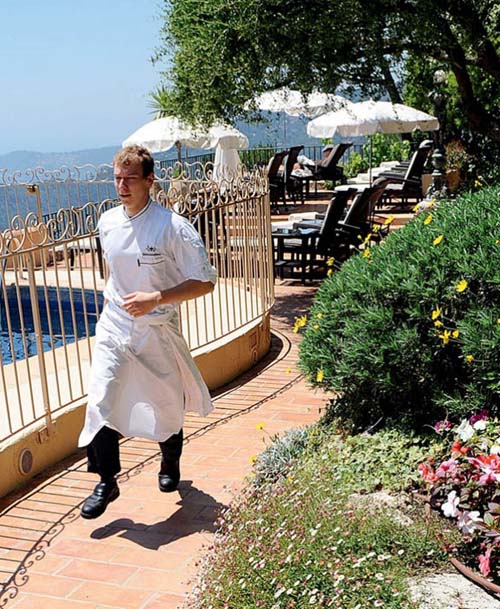 低調(diào)神秘的城堡酒店  法國(guó)尼斯金山羊酒店設(shè)計(jì)欣賞