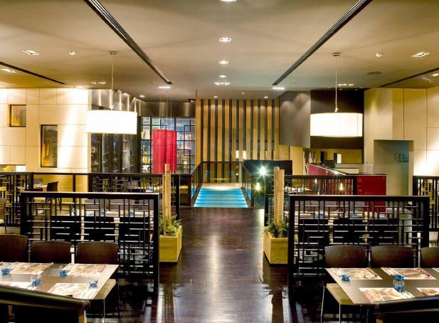 餐飲會(huì)所設(shè)計(jì)效果圖