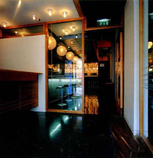 國外個性酒吧燈光設(shè)計效果圖欣賞