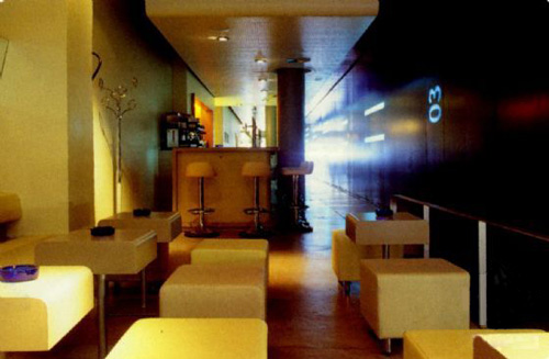 小空間大利用 Lupino小酒吧設(shè)計(jì)效果圖欣賞