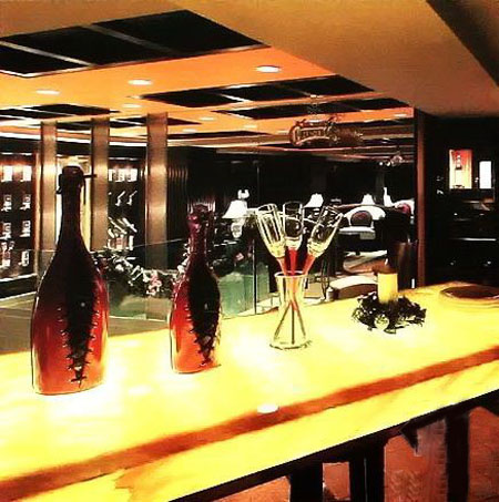 恬靜高雅  現(xiàn)代中式小酒吧裝飾設(shè)計(jì)說明