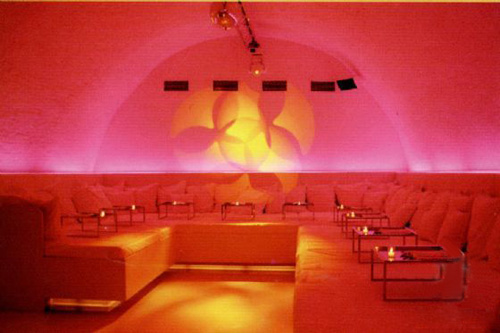 絢麗酒吧燈光設(shè)計(jì)效果圖 Nektar小酒吧設(shè)計(jì)欣賞