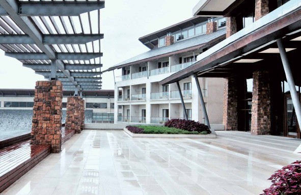 度假休閑商務(wù)會(huì)所設(shè)計(jì)案例