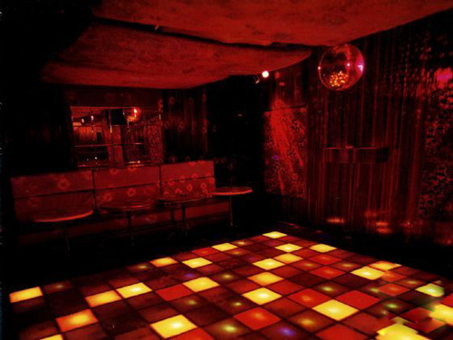 迷人的小資情調(diào)酒吧設(shè)計(jì)風(fēng)格  Onesixone酒吧設(shè)計(jì)圖欣賞