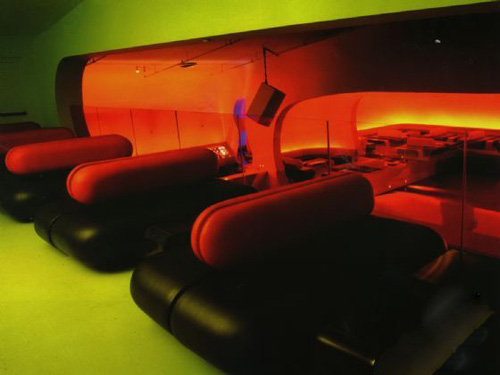 未來主義特色酒吧設(shè)計(jì)  絢麗燈光設(shè)計(jì)效果圖欣賞