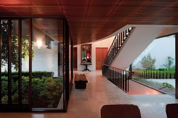 智利圣地亞哥現(xiàn)代風(fēng)：Fray Leon私人會(huì)所設(shè)計(jì)欣賞