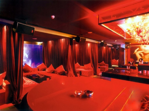 上海外灘人氣最高的酒吧設(shè)計(jì) Bar-Rouge音樂酒吧設(shè)計(jì)欣賞