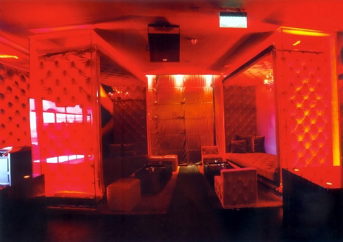 上海外灘人氣最高的酒吧設(shè)計(jì) Bar-Rouge音樂酒吧設(shè)計(jì)欣賞