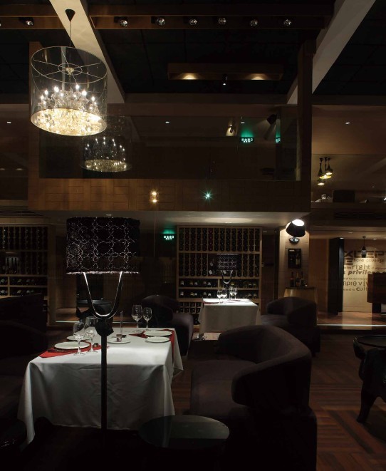 時(shí)尚會(huì)所設(shè)計(jì)  天度會(huì)設(shè)計(jì)效果圖介紹