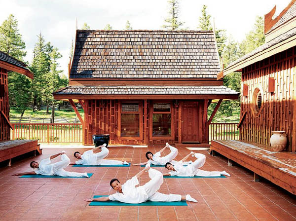 東西方文化結(jié)合的酒店設(shè)計(jì)風(fēng)格  回音谷溫泉度假酒店設(shè)計(jì)  