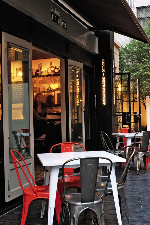 復(fù)古法式酒吧設(shè)計(jì) Le Petit Franck 紅酒吧設(shè)計(jì)圖欣賞