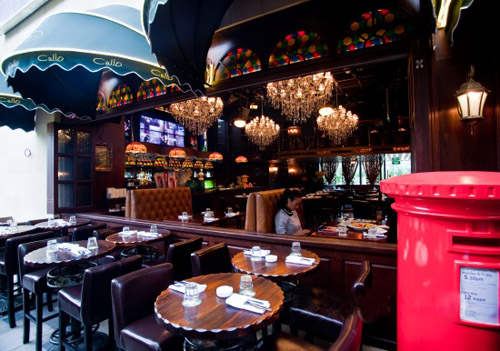 簡歐復(fù)古主題酒吧設(shè)計 成都卡里奧酒吧設(shè)計效果圖欣賞