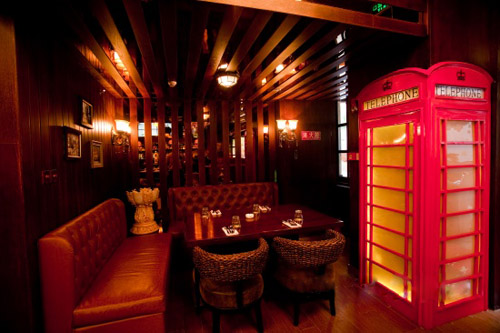 簡歐復(fù)古主題酒吧設(shè)計 成都卡里奧酒吧設(shè)計效果圖欣賞